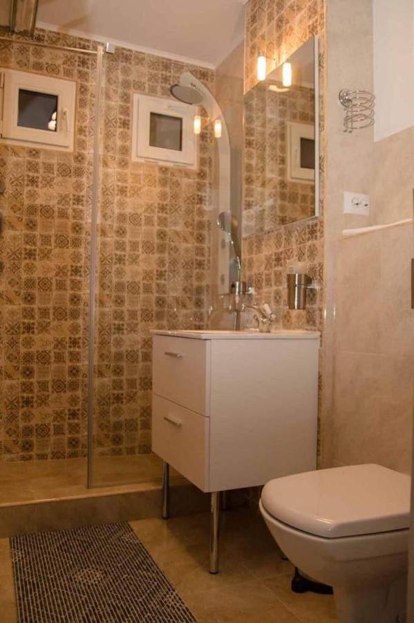 בראשוב Colonial Touch Apartament מראה חיצוני תמונה